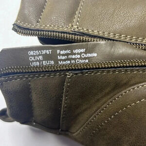 BULLBOXER B-52 Chelsea rugged olive ankle boots size 9 w/ 3 inch block heels